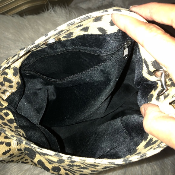 Purse - Picture 3 of 3